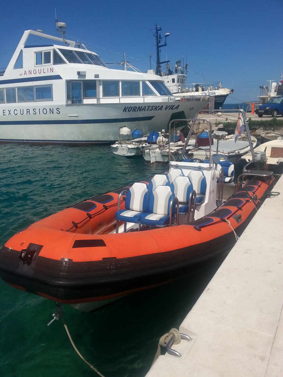 Rent a Motor& Rubber Boats Blu Tourist Agency